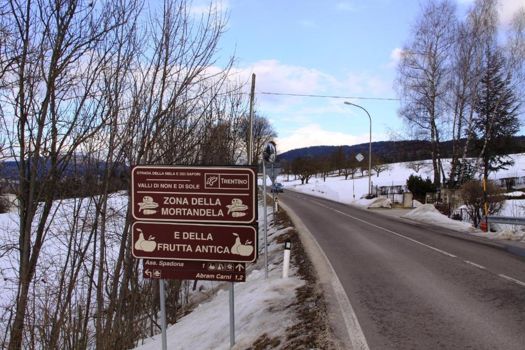 Garni Biancaneve Ruffre-Mendel Exterior foto