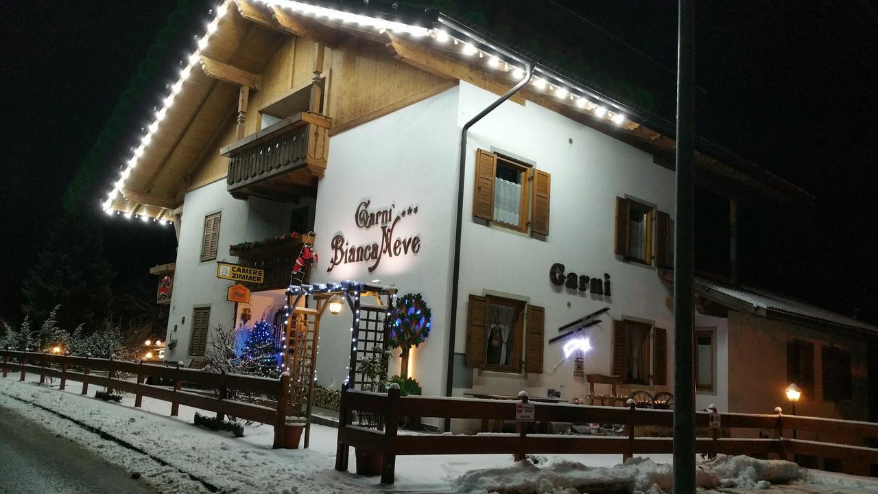 Garni Biancaneve Ruffre-Mendel Zimmer foto